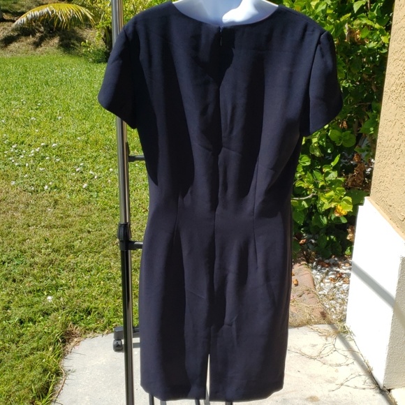 Little black dress - Picture 4 of 4